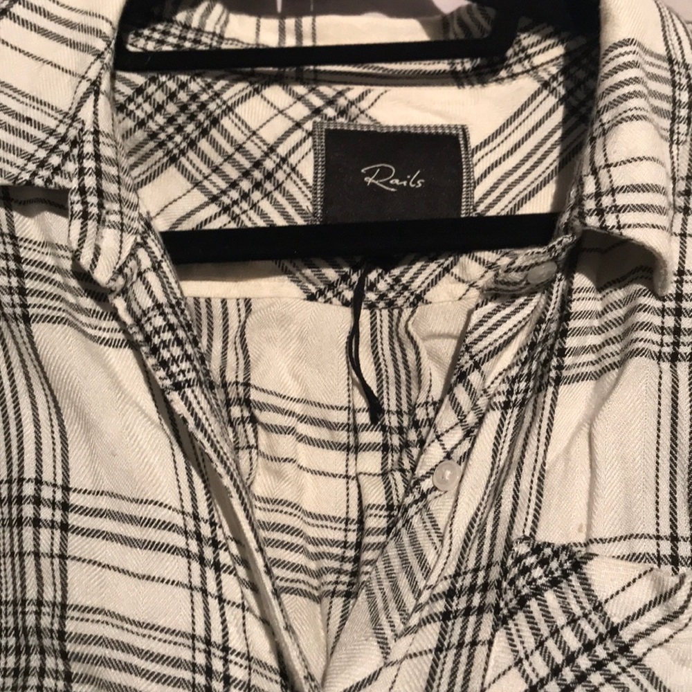 Rails button down